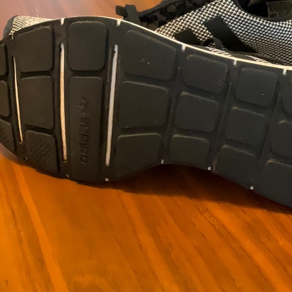 ADIDAS sneakers - Picture 8 of 8